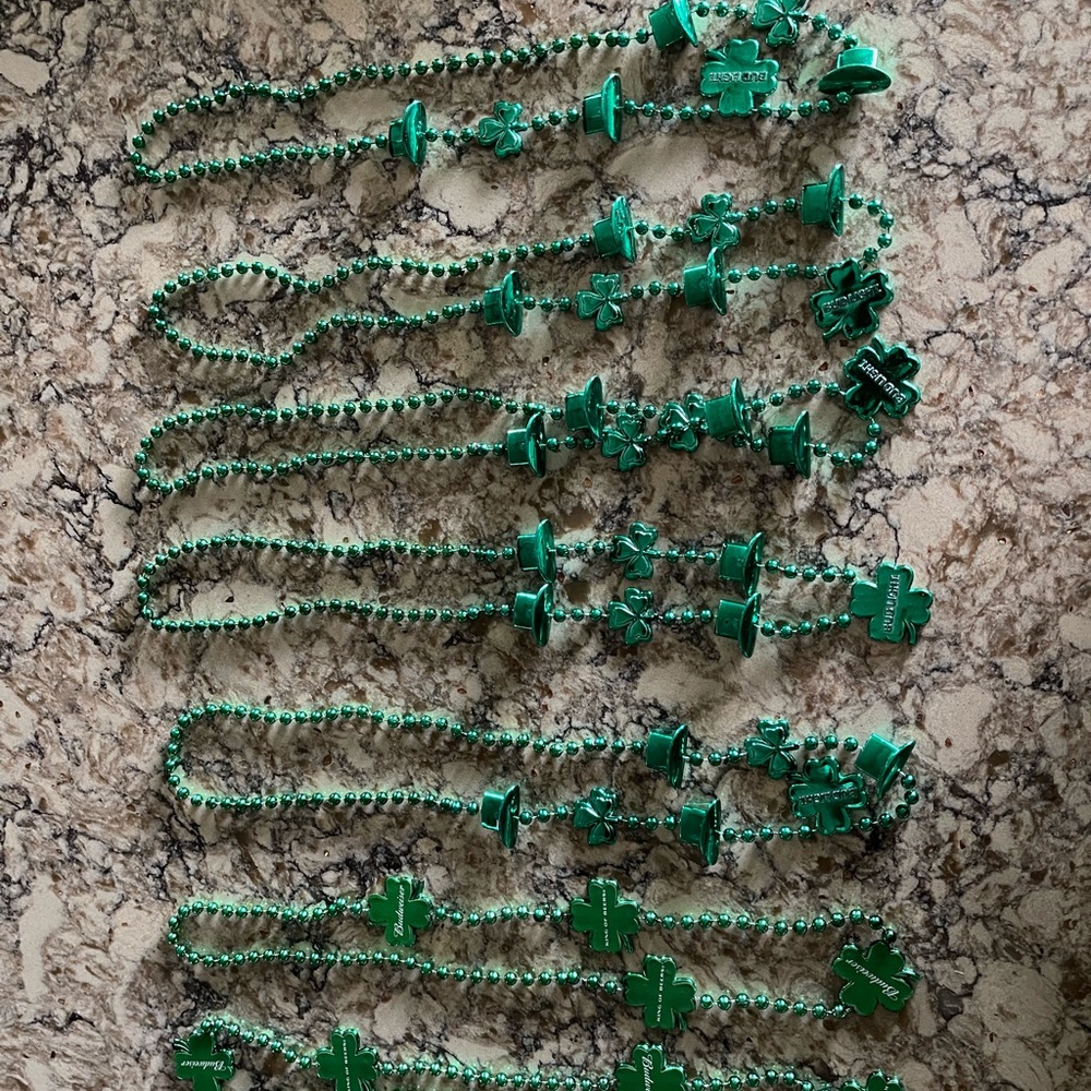 St Patrick’s day‎ necklaces bundle of 7 Green bud light Budweiser beer jewelry